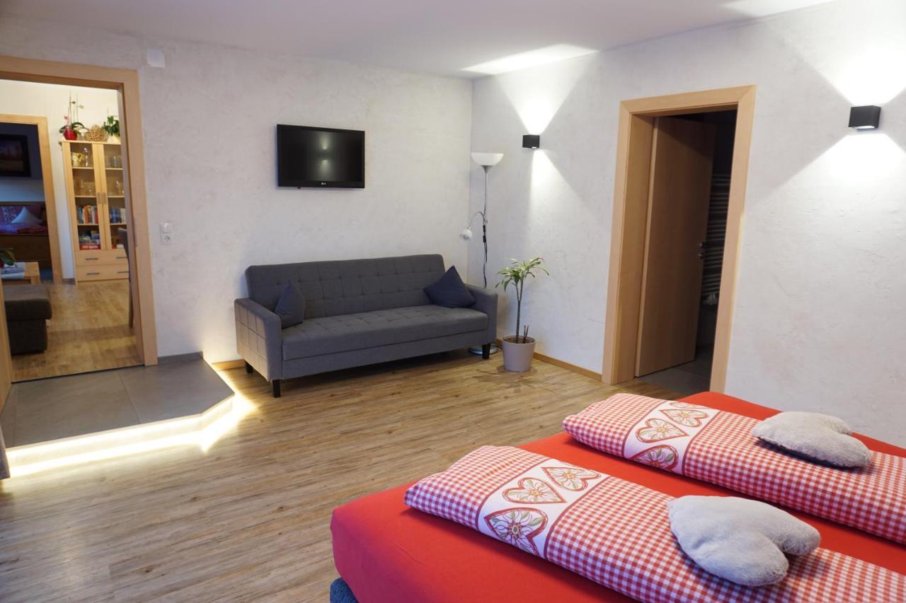 Haus Waldblick Pfunds Apartment Exterior photo