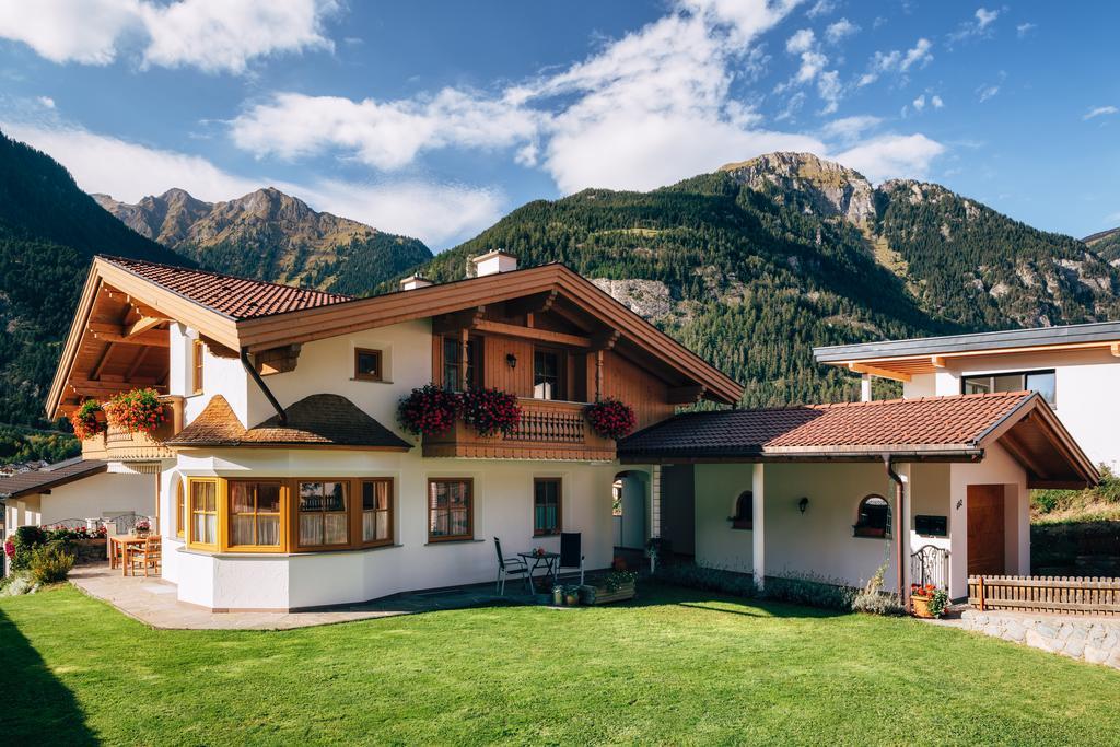 Haus Waldblick Pfunds Apartment Exterior photo